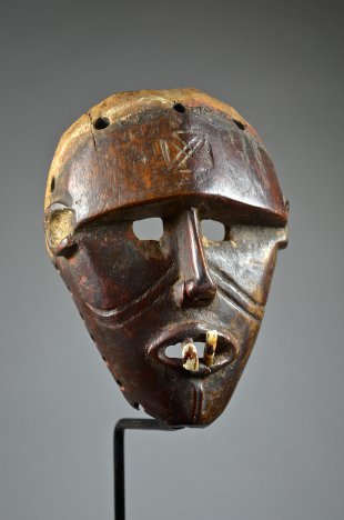 CHOKWE HUNDU MASK