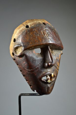 CHOKWE HUNDU MASK