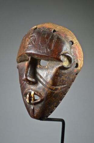 CHOKWE HUNDU MASK