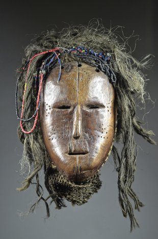 LUVALE / LUCHAZI LWENA MASK